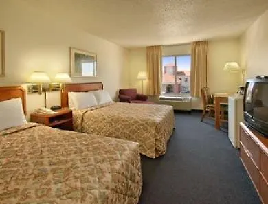 Ramada Airport North Hotel Bridgeton 3*,